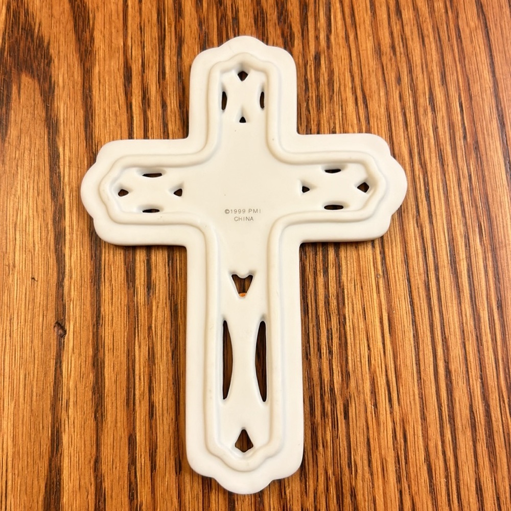 Precious Moments Confirmation or Baptism Wall Cross by Enesco - Jesus Loves Me - Picture 4 of 5